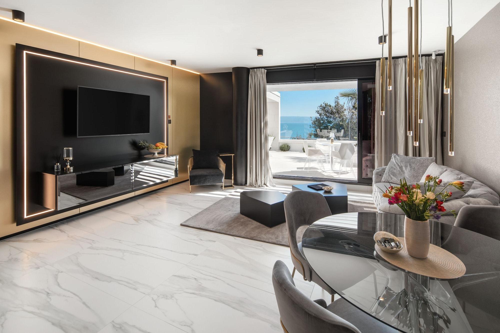 Posh Residence Luxury Suites สปลิท ภายนอก รูปภาพ