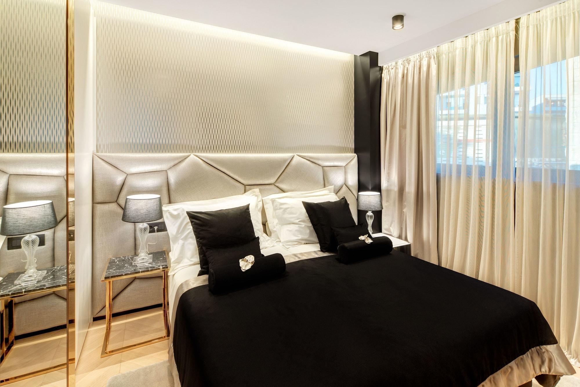 Posh Residence Luxury Suites สปลิท ภายนอก รูปภาพ