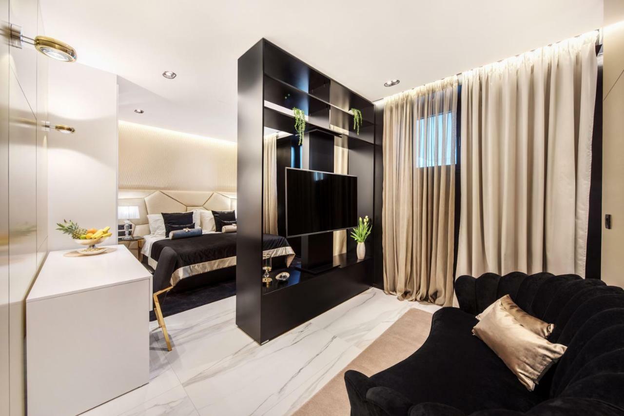 Posh Residence Luxury Suites สปลิท ภายนอก รูปภาพ
