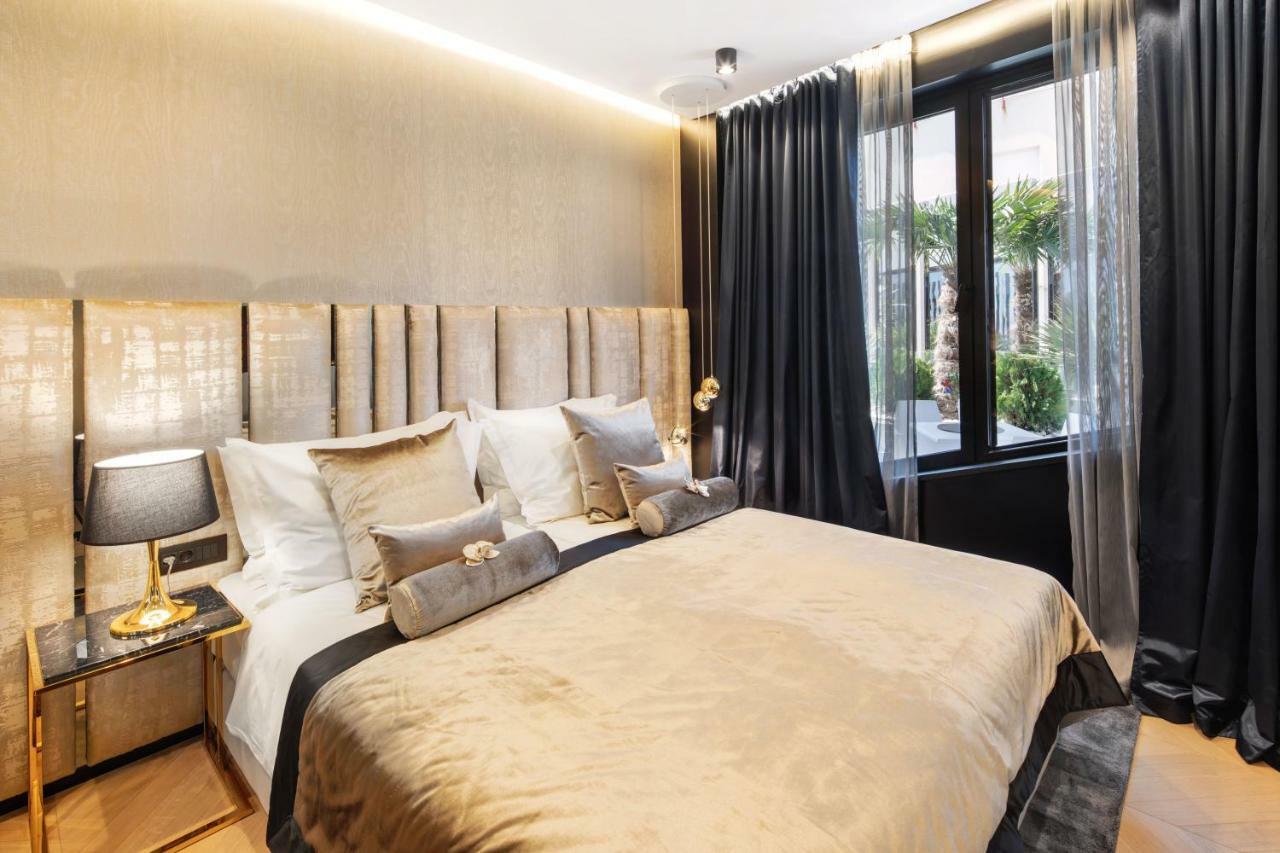 Posh Residence Luxury Suites สปลิท ภายนอก รูปภาพ