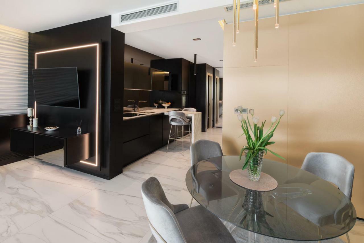 Posh Residence Luxury Suites สปลิท ภายนอก รูปภาพ